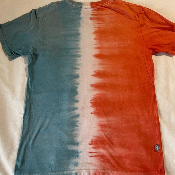 Dutch bros shirt - Picture 3 of 4